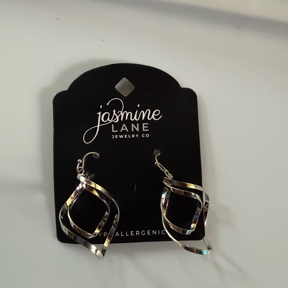 Jasmine Lane Silver Geometric Earrings